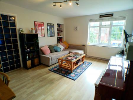2 bedroom Maisonette for sale in Ludgate Drive, East Bridgford, NG13