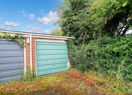 2 bedroom Maisonette for sale in Ludgate Drive, East Bridgford, NG13