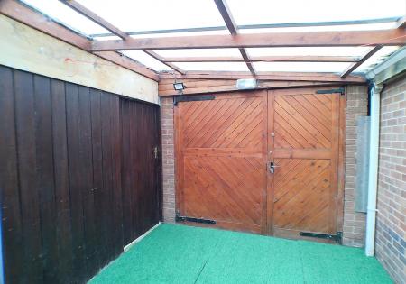 3 bedroom Semi-detached house for sale in Cox Drive, Bottesford, NG13