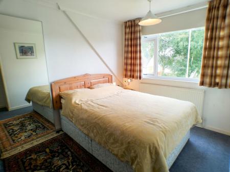 3 bedroom Semi-detached house for sale in Cox Drive, Bottesford, NG13