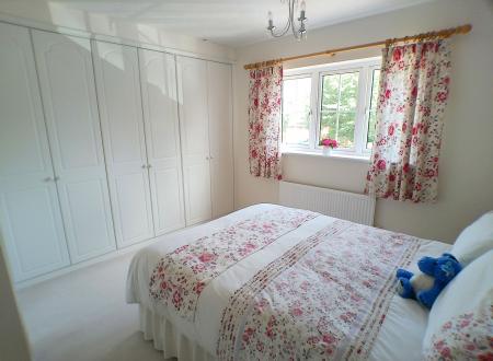 4 bedroom Detached house for sale in Spire View, Bottesford, NG13