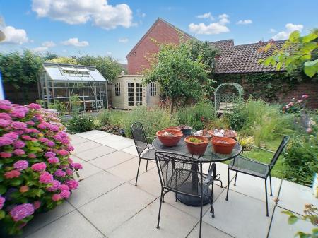 4 bedroom Detached house for sale in Spire View, Bottesford, NG13