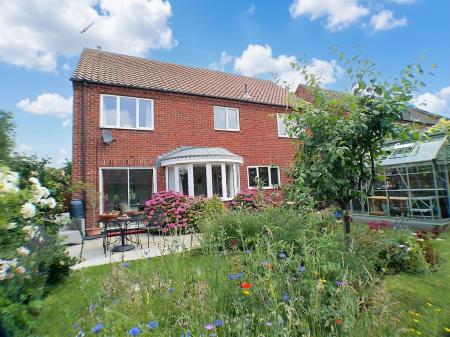 4 bedroom Detached house for sale in Spire View, Bottesford, NG13