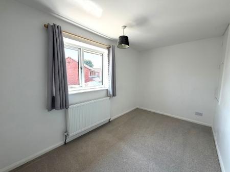 2 bedroom Semi-detached house to let in Hine Avenue, Newark, NG24