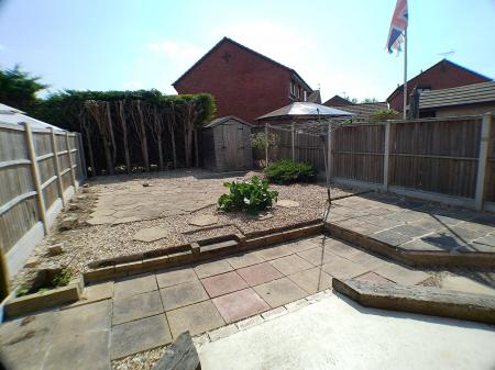 2 bedroom Semi-detached house to let in Hine Avenue, Newark, NG24