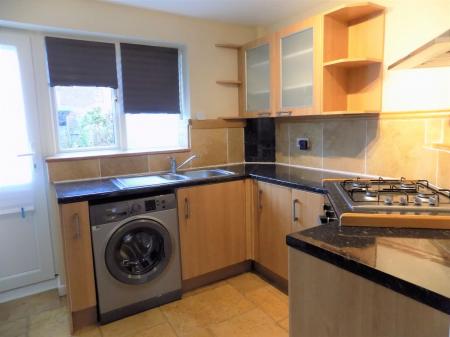 2 bedroom Semi-detached house to let in Milburn Grove, Bingham, NG13
