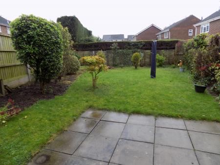 2 bedroom Semi-detached house to let in Milburn Grove, Bingham, NG13