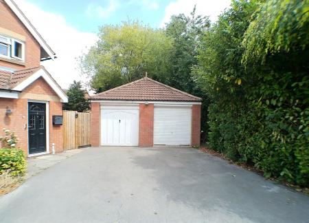 2 bedroom Terraced House to let in Mill Hill Road, Bingham, NG13