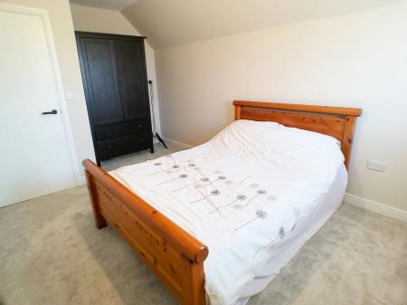 4 bedroom Detached house for sale in Sutton-Cum-Granby, Nottingham, NG13