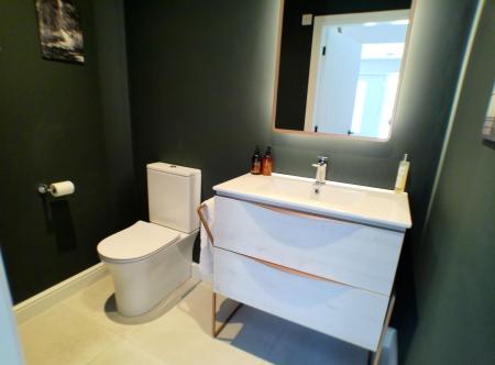 4 bedroom Detached house for sale in Sutton-Cum-Granby, Nottingham, NG13