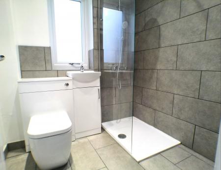 2 bedroom Terraced House to let in Brendon Grove, Bingham, NG13