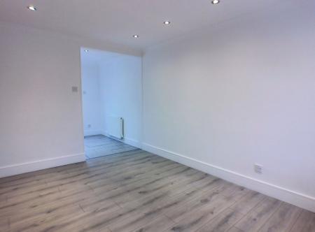 2 bedroom Terraced House to let in Brendon Grove, Bingham, NG13