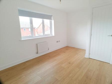 3 bedroom Semi-detached house to let in Burrows Drive, Bingham, NG13
