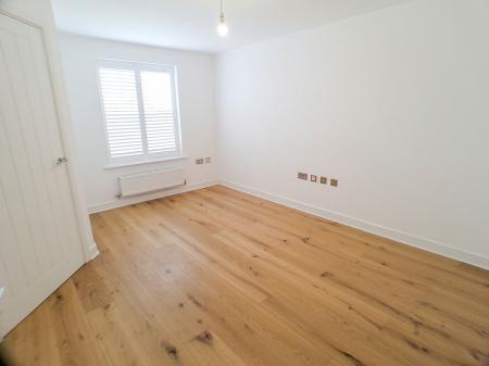 3 bedroom Semi-detached house to let in Burrows Drive, Bingham, NG13