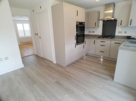 3 bedroom Semi-detached house to let in Burrows Drive, Bingham, NG13