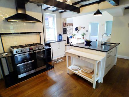 4 bedroom Detached house for sale in Rutland Square, Barkestone, NG13