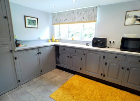 4 bedroom Detached house for sale in Rutland Square, Barkestone, NG13
