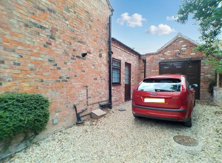 4 bedroom Detached house for sale in Rutland Square, Barkestone, NG13