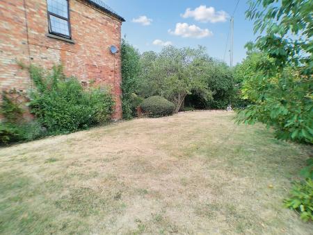 4 bedroom Detached house for sale in Rutland Square, Barkestone, NG13