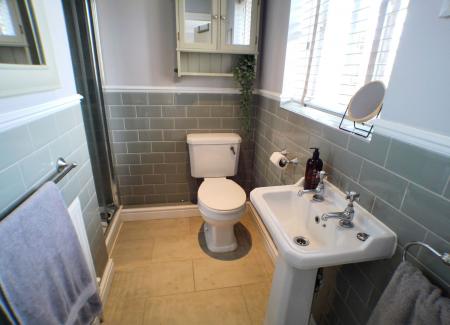 4 bedroom Detached house for sale in Winterbeck Close, Bottesford, NG13