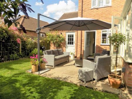 4 bedroom Detached house for sale in Winterbeck Close, Bottesford, NG13