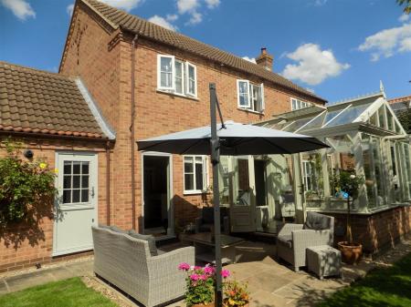 4 bedroom Detached house for sale in Winterbeck Close, Bottesford, NG13