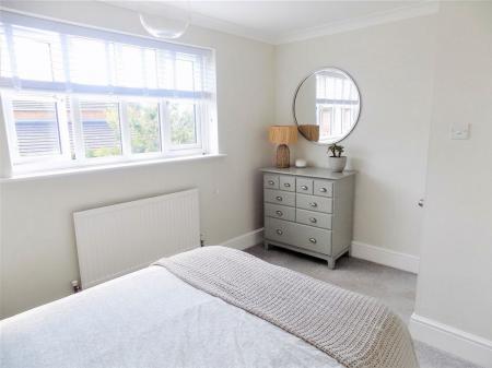 4 bedroom Detached house for sale in Winterbeck Close, Bottesford, NG13