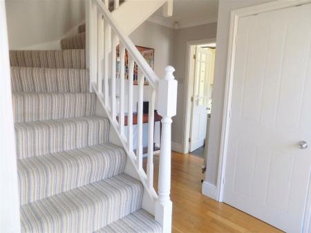 4 bedroom Detached house for sale in Winterbeck Close, Bottesford, NG13