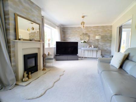 4 bedroom Detached house for sale in Copeland Grove, Bingham, NG13