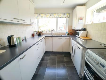 3 bedroom Semi-detached house for sale in Bowbridge Gardens, Bottesford, NG13
