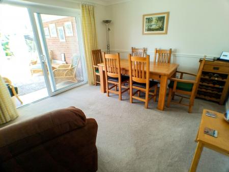 3 bedroom Semi-detached house for sale in Bowbridge Gardens, Bottesford, NG13