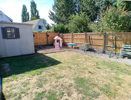 3 bedroom Semi-detached house for sale in Day Bell Close, Bottesford, NG13