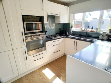 3 bedroom Semi-detached house for sale in Day Bell Close, Bottesford, NG13
