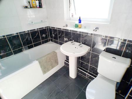 3 bedroom Semi-detached house for sale in Day Bell Close, Bottesford, NG13