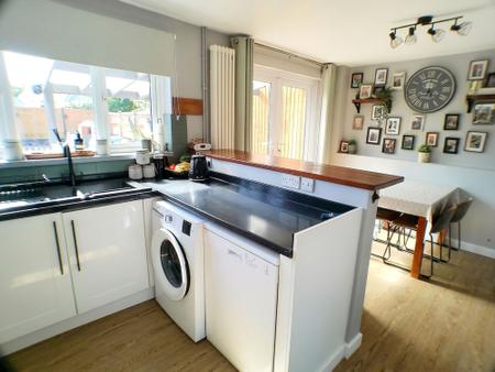 3 bedroom Semi-detached house for sale in Day Bell Close, Bottesford, NG13