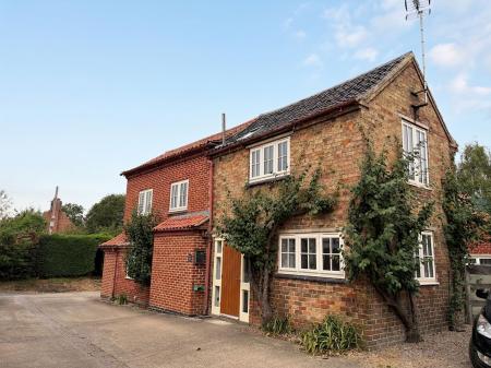 2 bedroom Cottage to let in Devon Lane, Bottesford, NG13