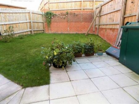 3 bedroom Semi-detached house to let in Jersey Gardens, Nottingham, NG3