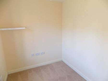3 bedroom Semi-detached house to let in Jersey Gardens, Nottingham, NG3