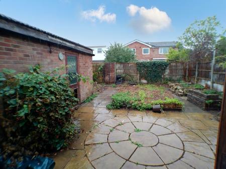4 bedroom Semi-detached house for sale in West End Close, Bottesford, NG13
