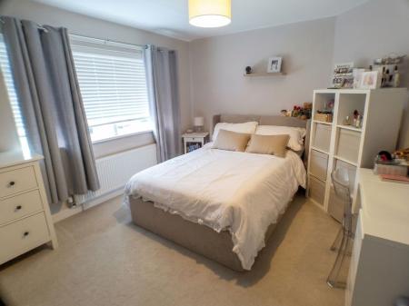 2 bedroom End of terrace house for sale in Trenchard Close, Newton, NG13