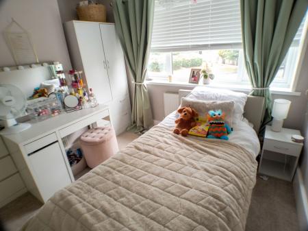 2 bedroom End of terrace house for sale in Trenchard Close, Newton, NG13