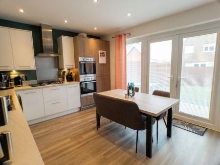 3 bedroom Semi-detached house for sale in Sedbergh Close, Newton, NG13