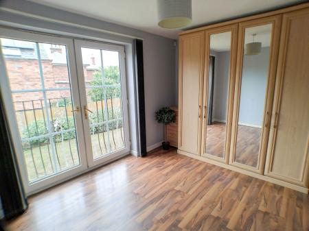 2 bedroom Flat for sale in Moor Lane, Bingham, NG13