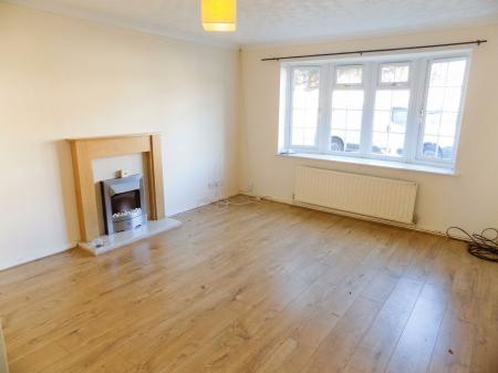 2 bedroom Semi-detached house to let in Langdale Grove, Bingham, NG13