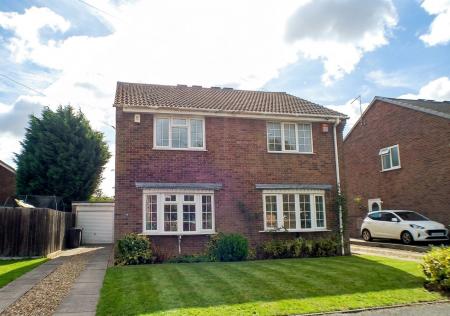 Langdale Grove, Bingham, NG13