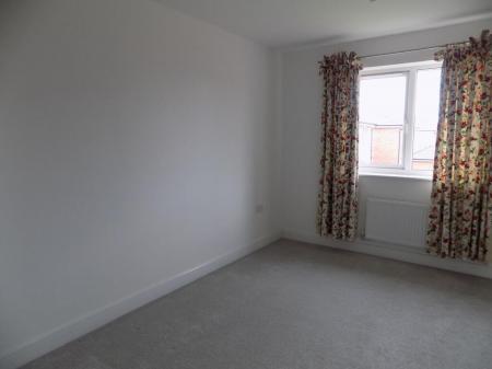 4 bedroom Detached house to let in Burrows Drive, Bingham, NG13