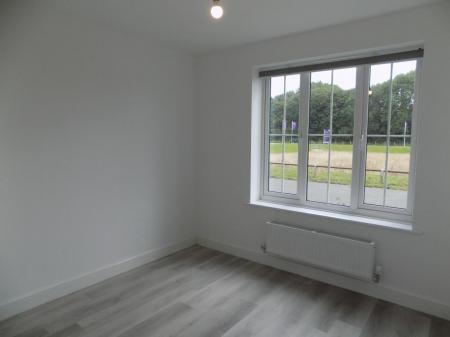 4 bedroom Detached house to let in Burrows Drive, Bingham, NG13