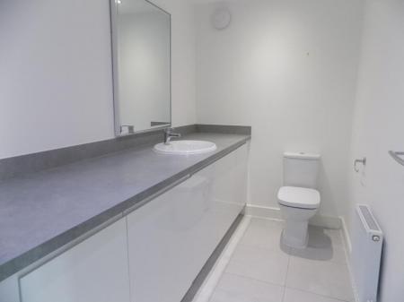 4 bedroom Detached house to let in Burrows Drive, Bingham, NG13