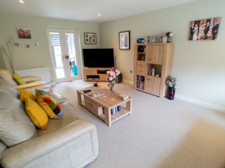 4 bedroom Detached house for sale in Hampden Road, Newton, NG13