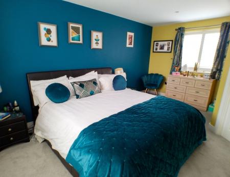 4 bedroom Detached house for sale in Hampden Road, Newton, NG13